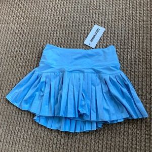 **NEW WITH TAGS** Aqua sky gold hinge skirt